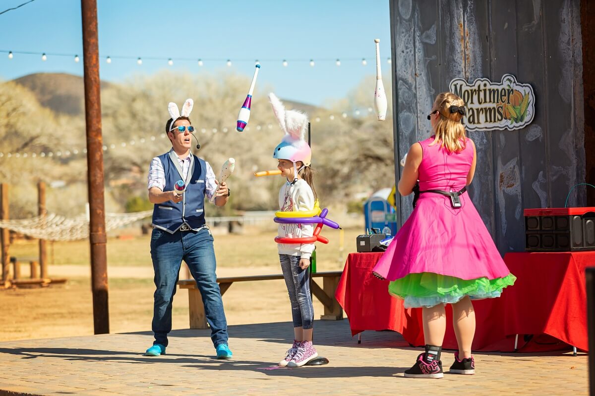 Live Entertainment at Mortimer Farms' Easter Fest